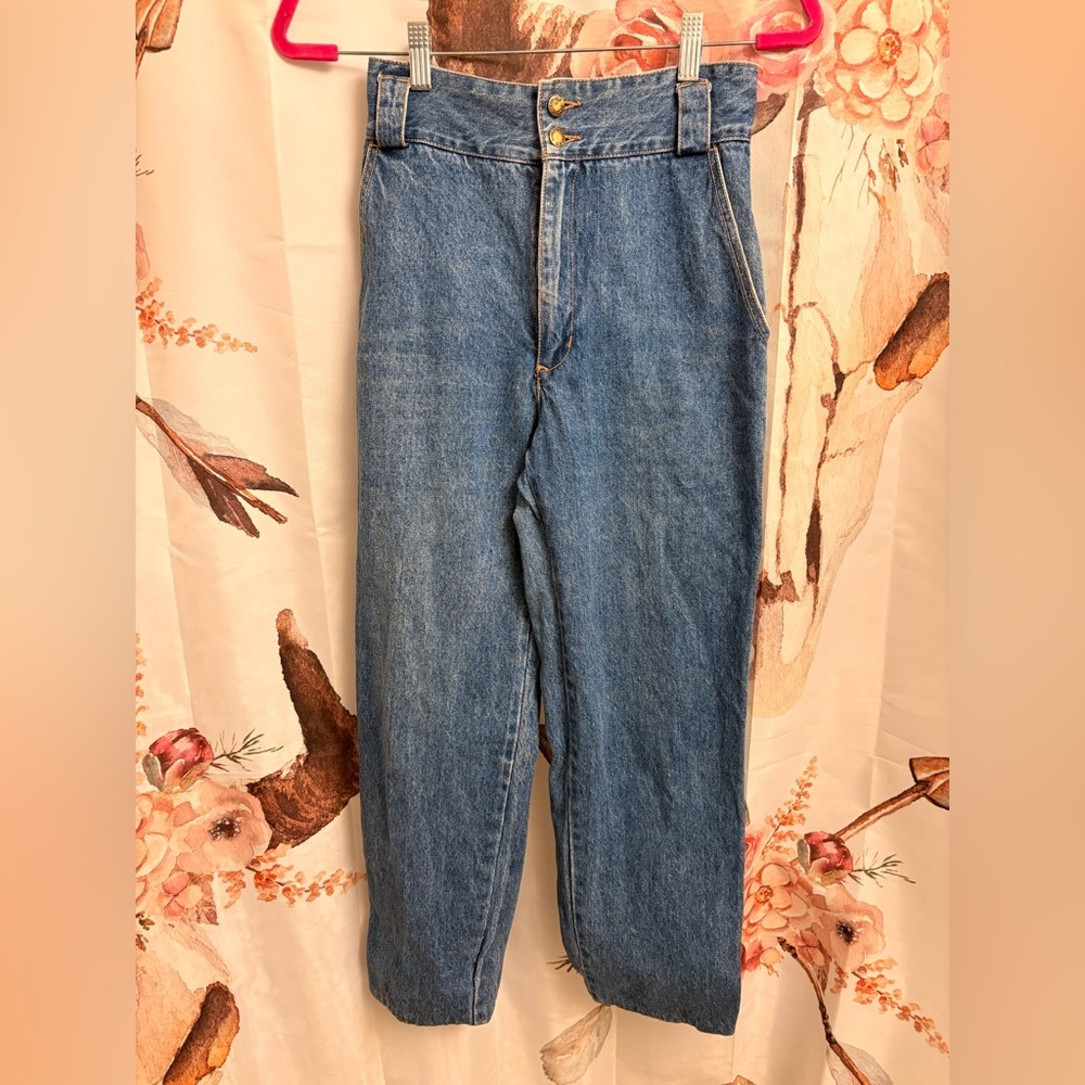 Size 9 Vintage High-Waisted Blue Jeans​